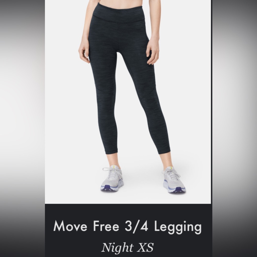 NWT Outdoor Voices Move Free 3/4 Leggings XS Night